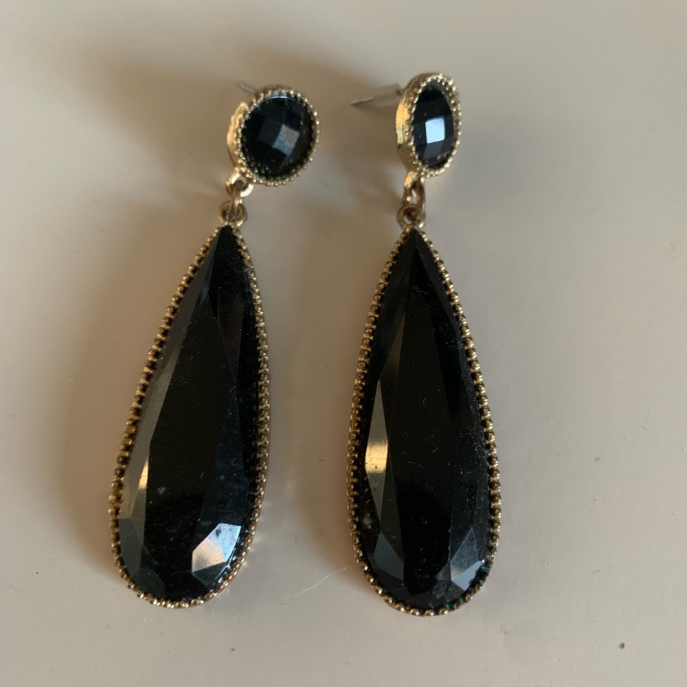 Black south moon under earrings
